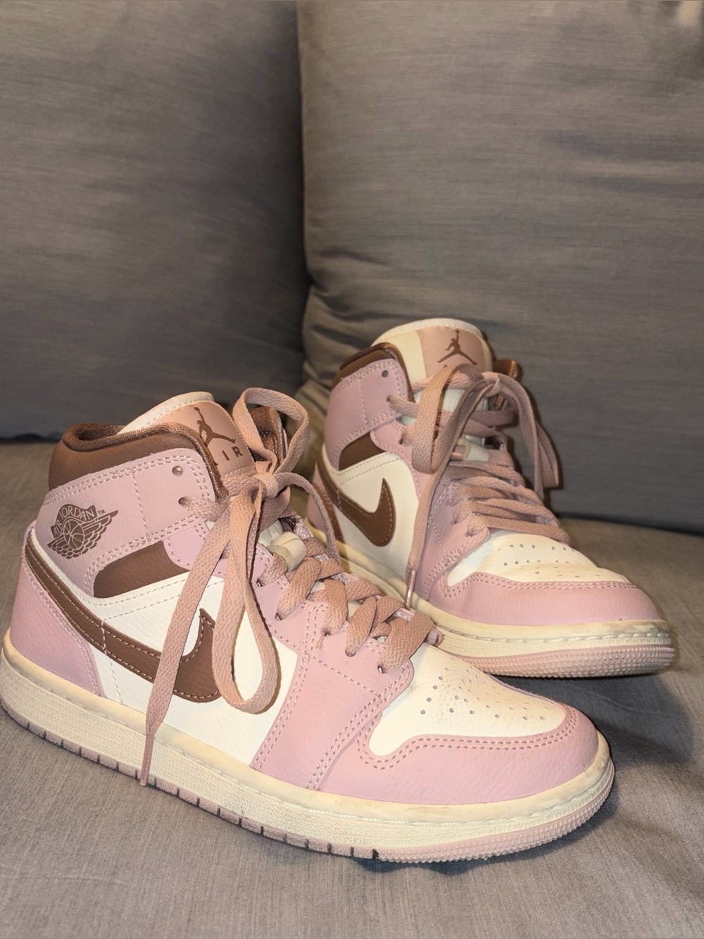 Air Jordan 1 Mid Sneakers, Neapolitan Pink/Brown, Women’s 5.5, Pink Oxford/Sail